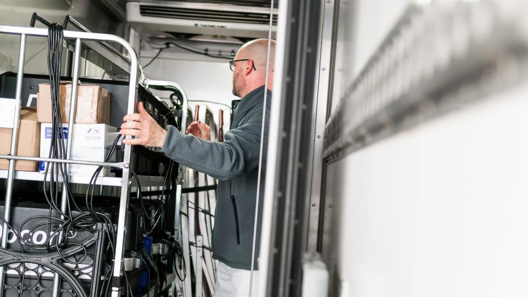 Beladen des Teamfahrzeugs